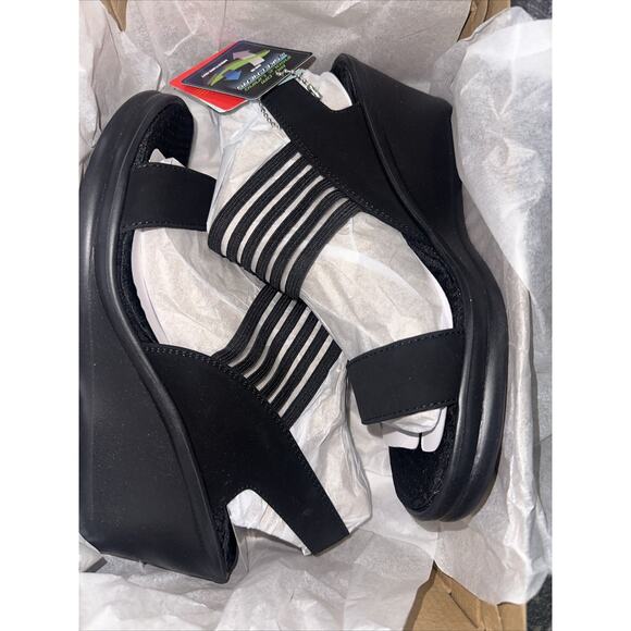 Skechers Cali Women's Rumblers Sci-Fi Wedge Sandal Size 7 Wide Fit - Picture 2 of 5